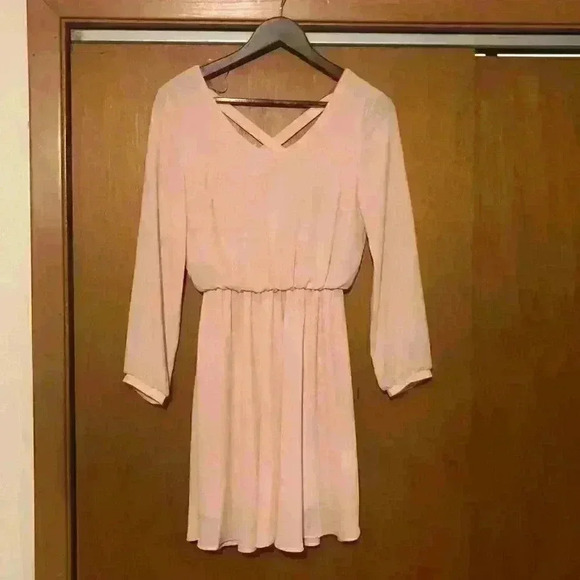 Francesca's Collection Lush Pink Cross Back Dress NWT - Picture 1 of 8